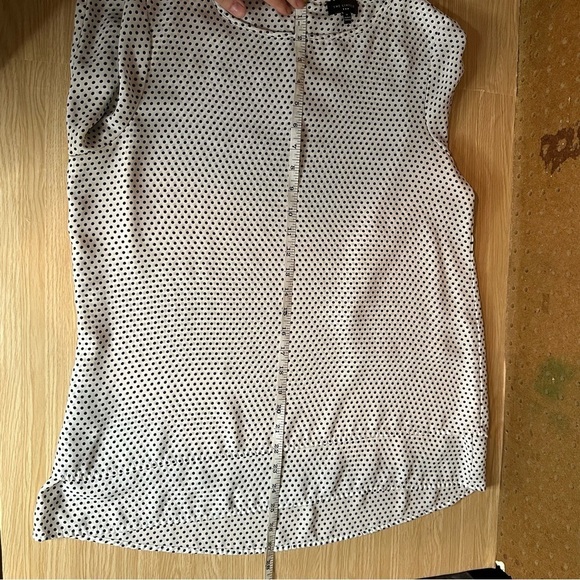 The Limited Polka Dot Tiered Quarter Length Sleeve Women’s Blouse Size Med - Picture 11 of 12